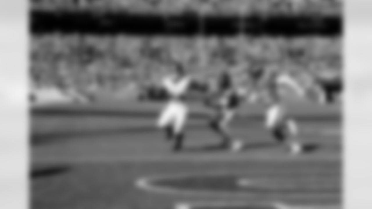 RB Cam Skattebo (44)