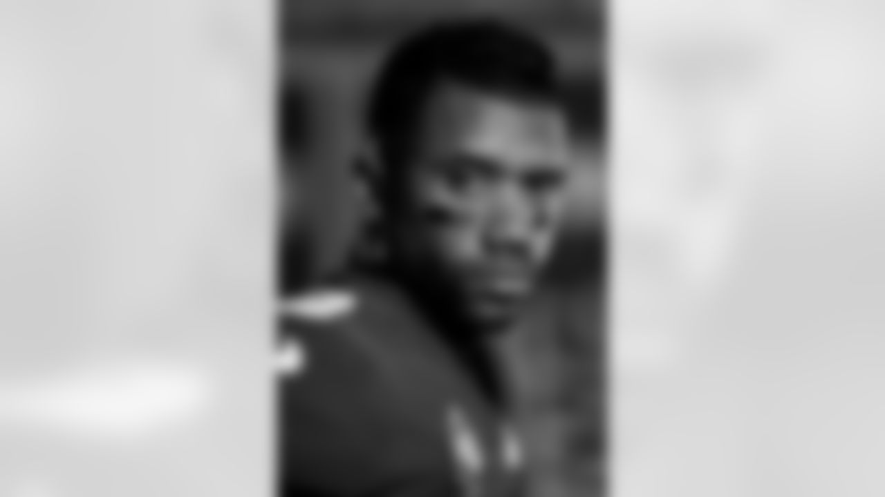 QB Russell Wilson (3)