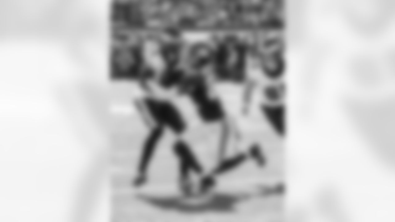 New York Giants cornerback Dru Phillips (22)]