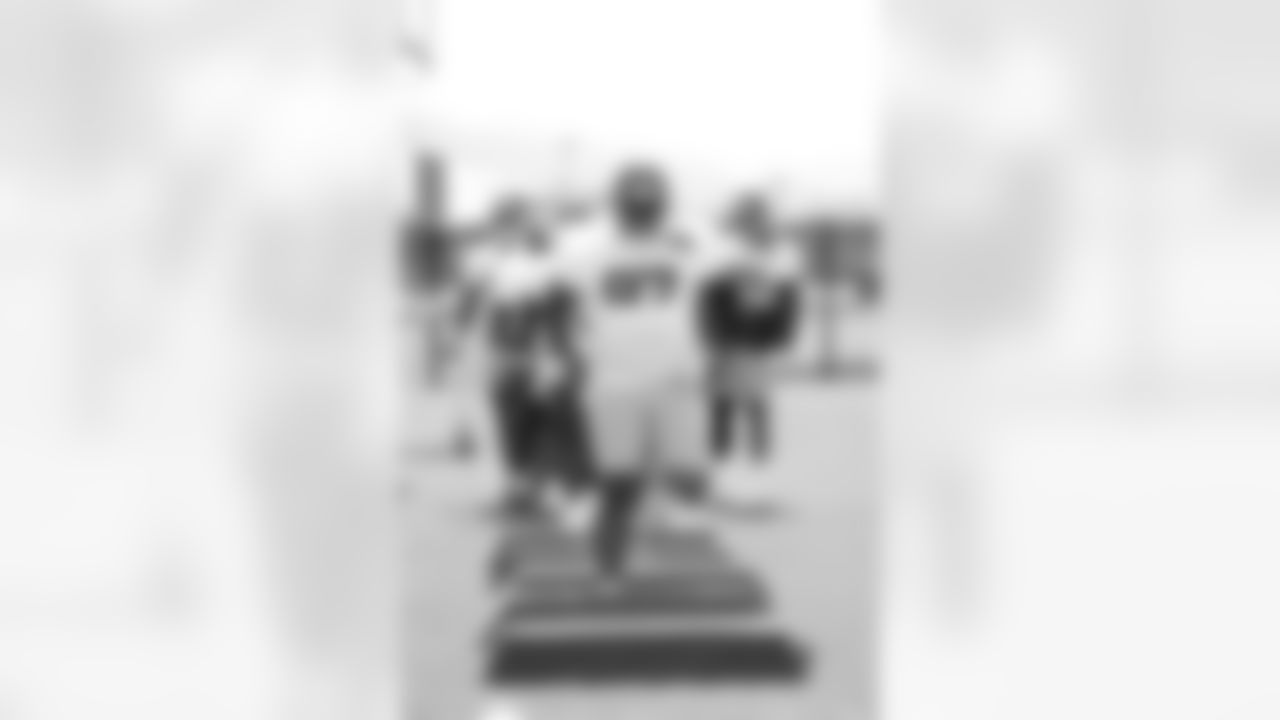DL Dexter Lawrence II (97)