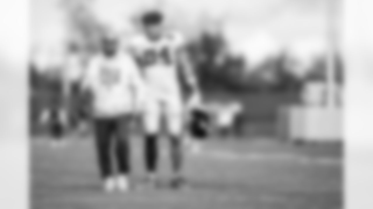 TE Theo Johnson (84)