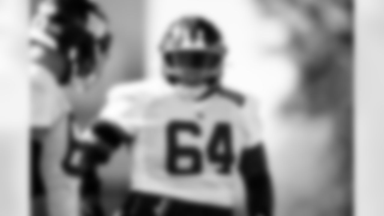 G Aaron Stinnie (64)