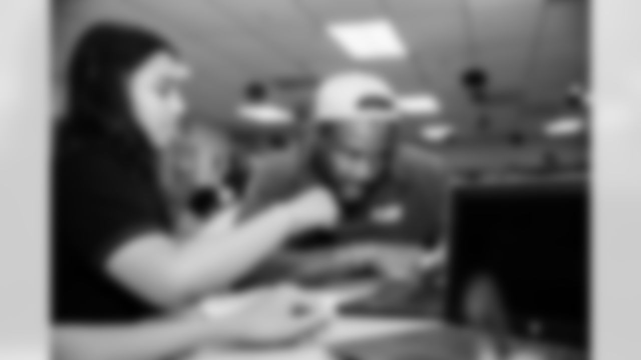 ILB Bobby Okereke (58)