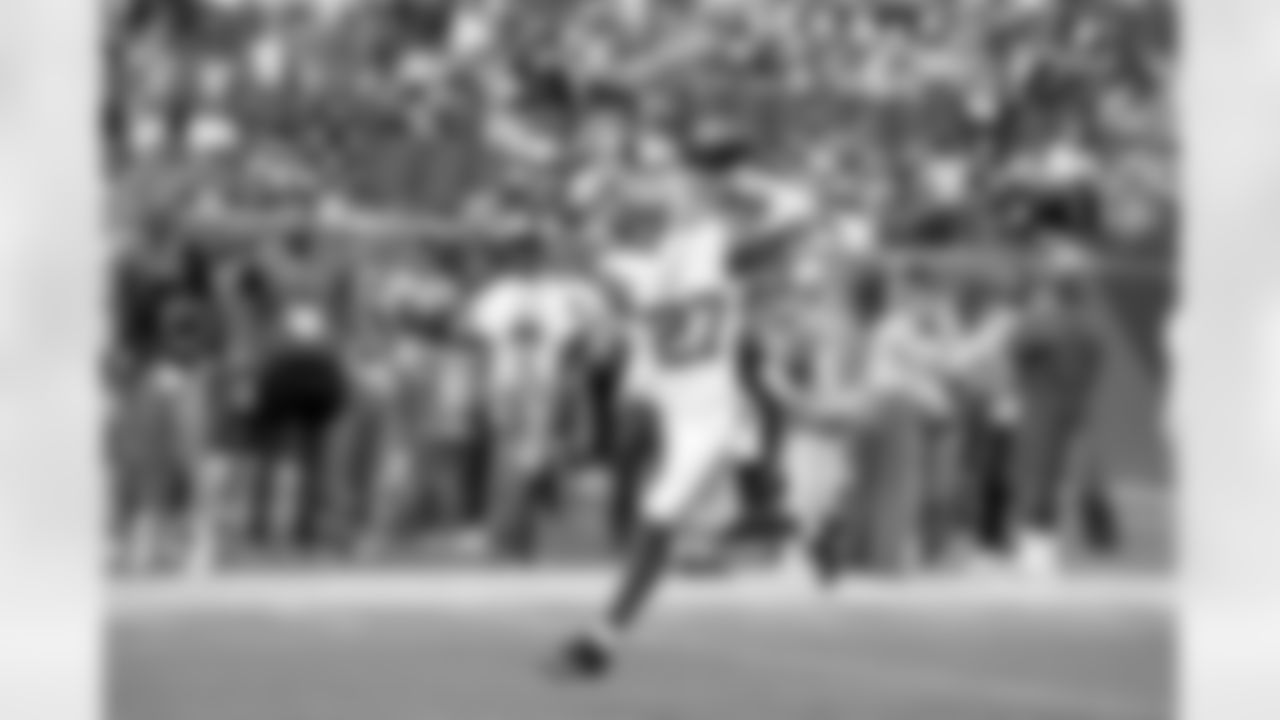 S Tyler Nubin (27)