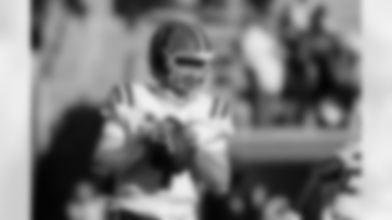 American Team quarterback Luke Altmyer (9), of Illinois, throws a pass during the second half of the Senior Bowl NCAA college football game Saturday, Jan. 31, 2026, in Mobile, Ala. (AP Photo/Butch Dill)