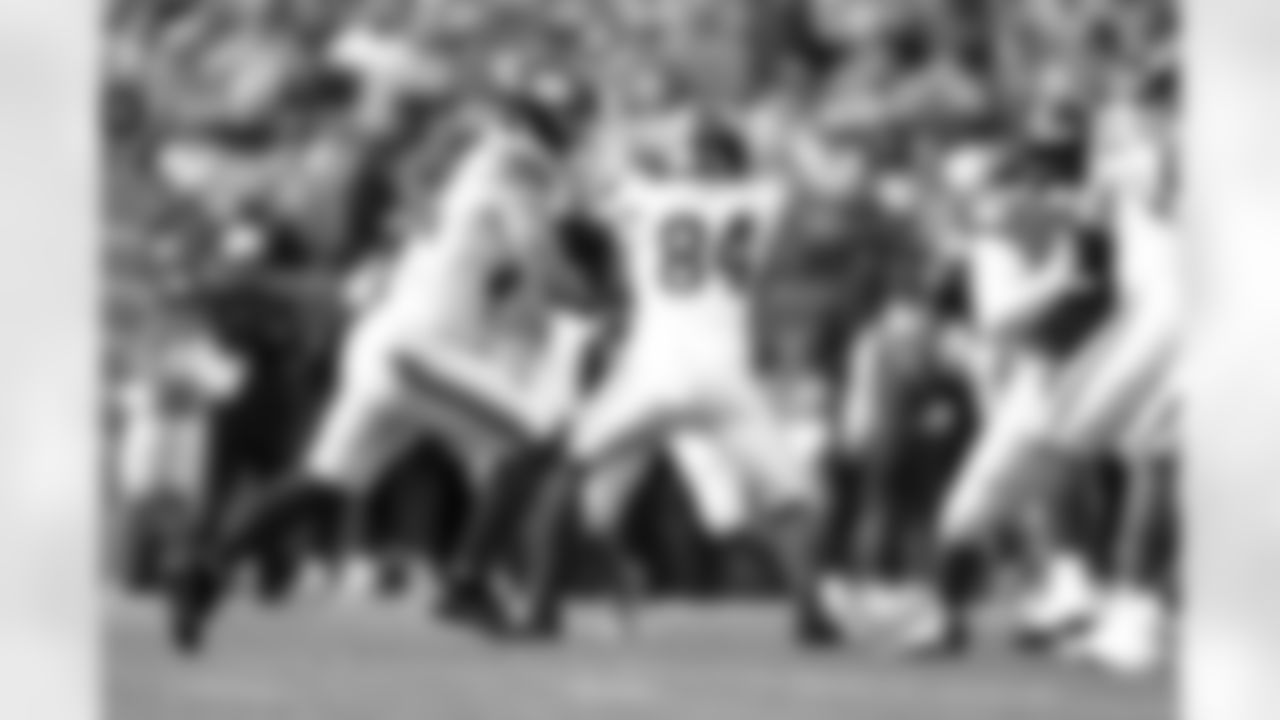 RB Cam Skattebo (44)