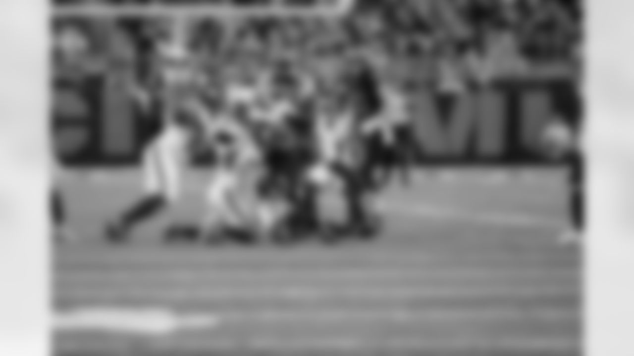 ILB Bobby Okereke (58)