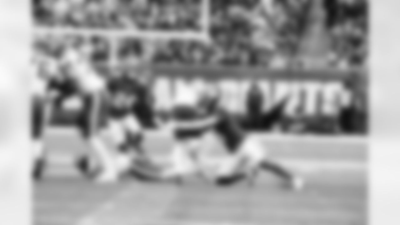 CB Cor'Dale Flott (28)