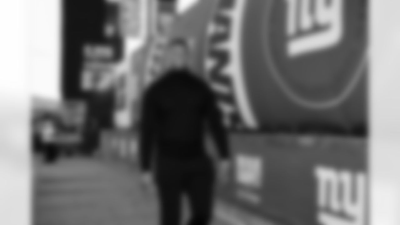 DT Roy Robertson-Harris (95)