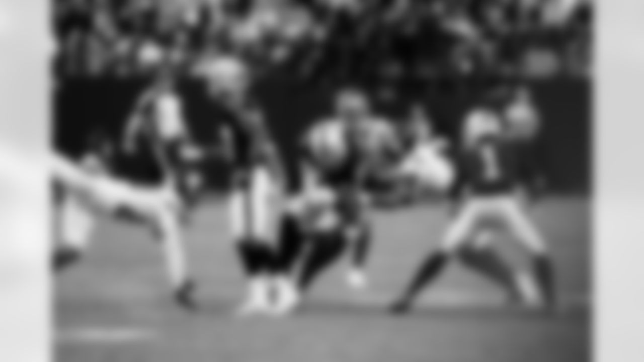 ILB Bobby Okereke (58)