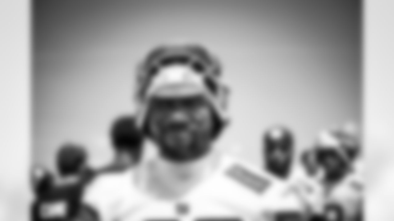 ILB Bobby Okereke (58)