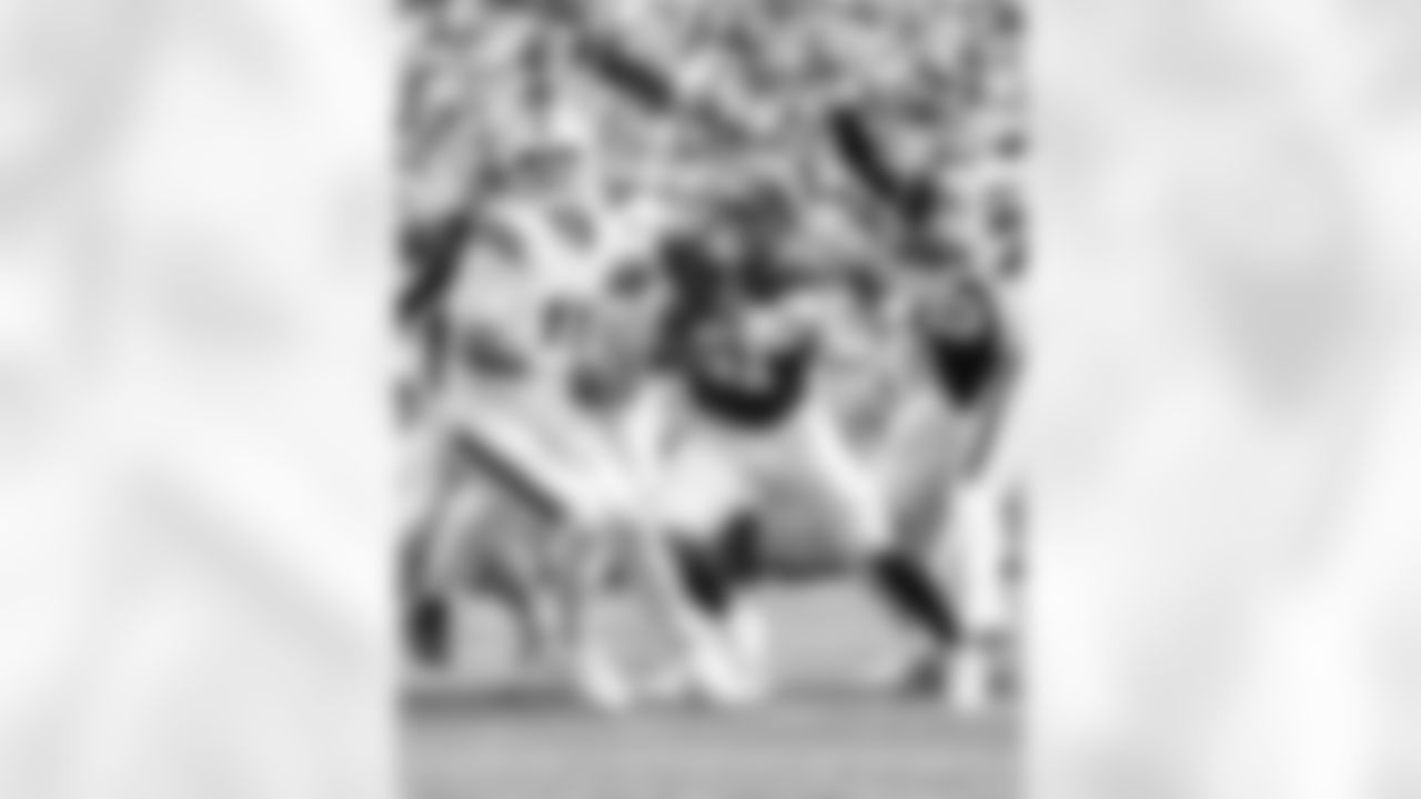 New York Giants linebacker Abdul Carter (51)