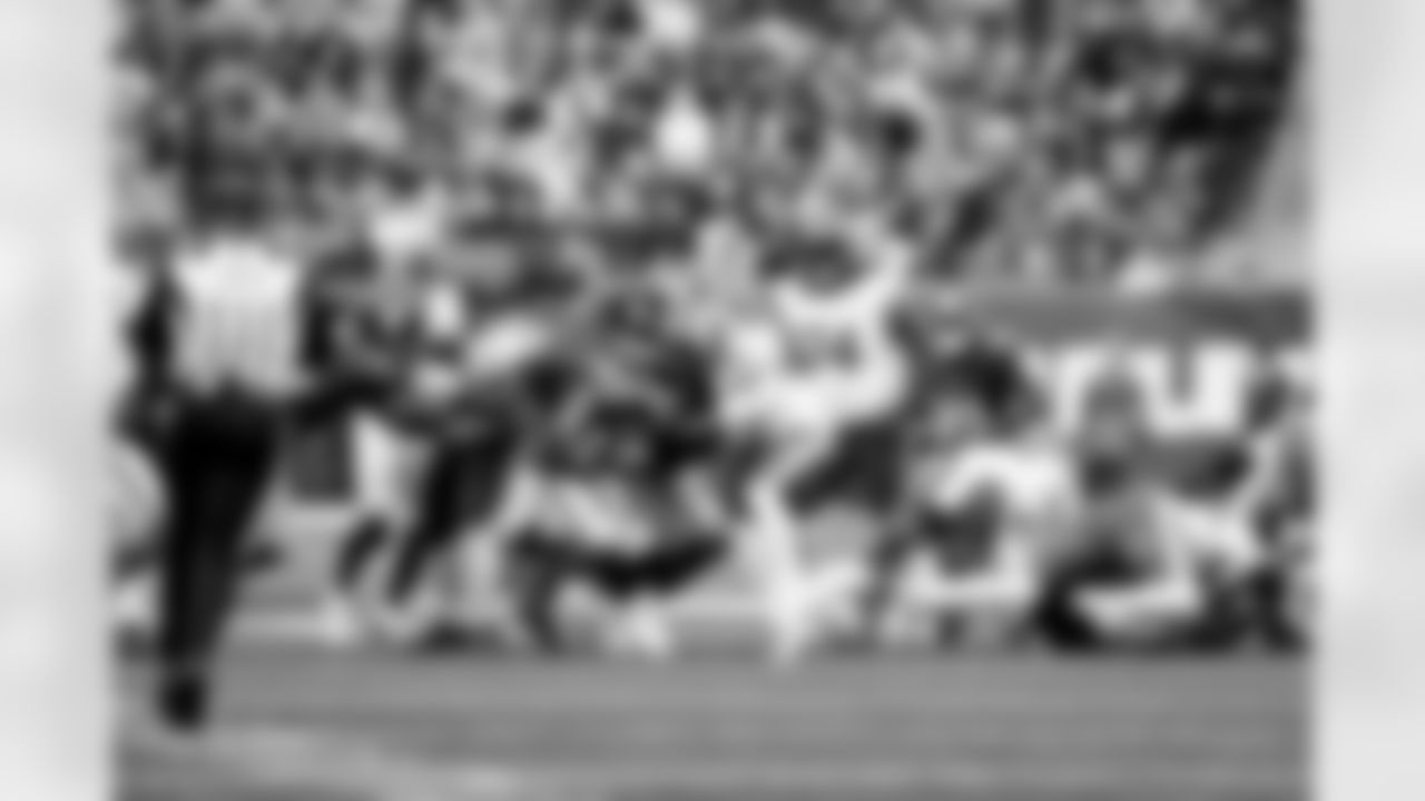 ILB Bobby Okereke (58)