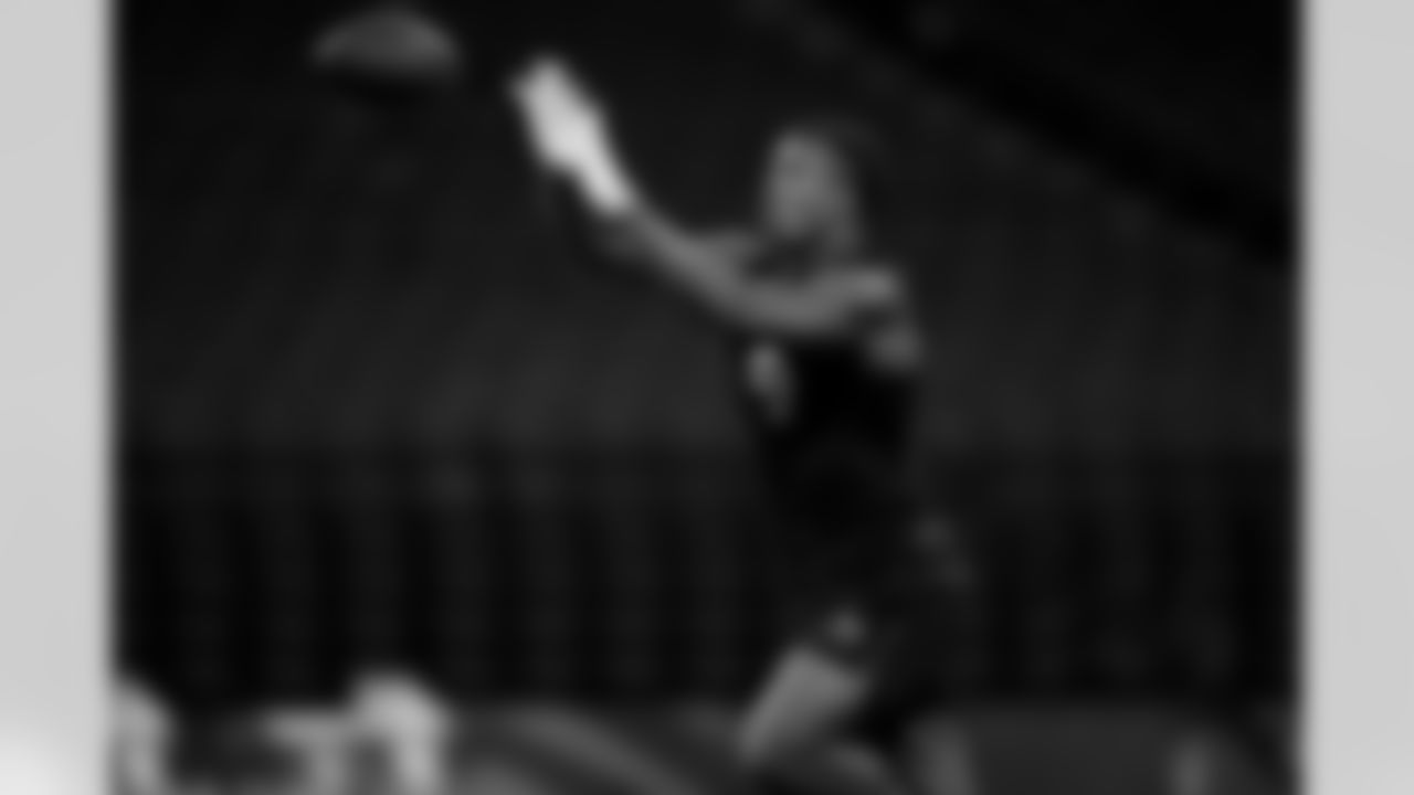 Ohio State linebacker Sonny Styles (25) participates in a drill during the 2026 NFL Scouting Combine on Thursday, February 26, 2026 in Indianapolis, Indiana. (Cooper Neill/NFL)