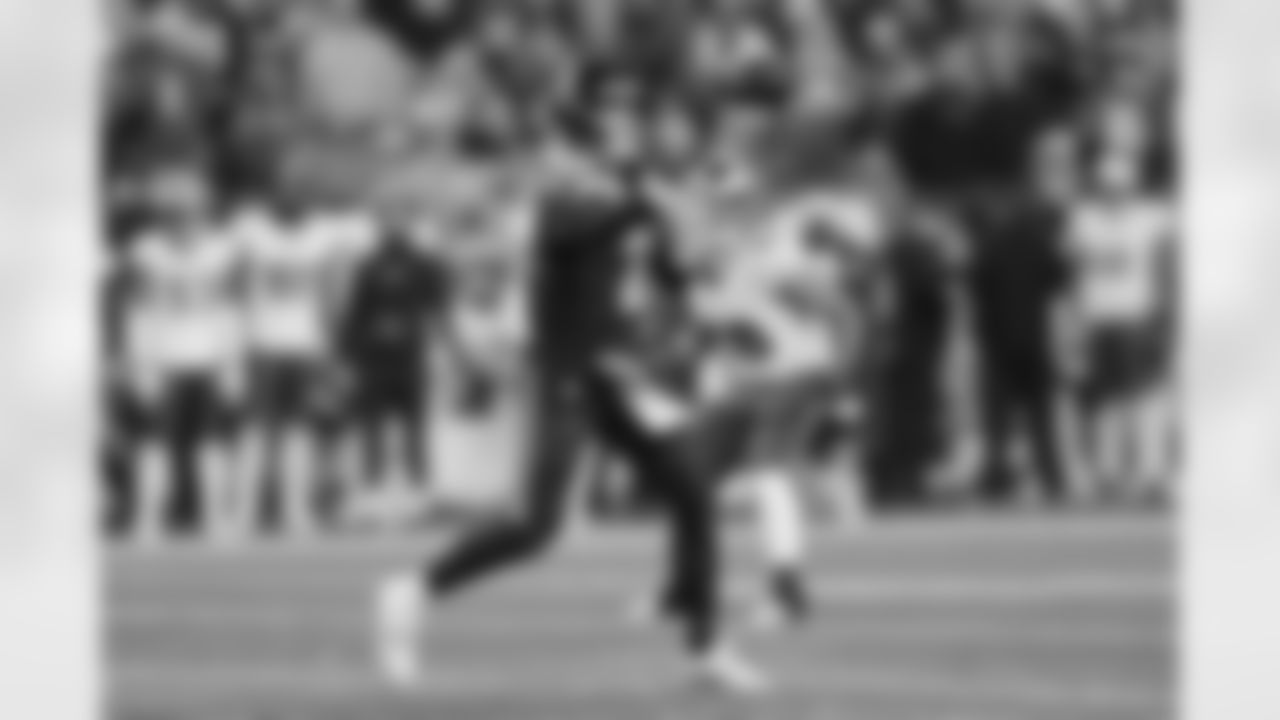 QB Drew Lock - Unrestricted Free Agent Signing (March 14)