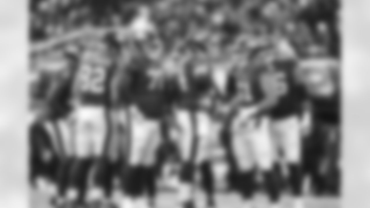 G Greg Van Roten (74)