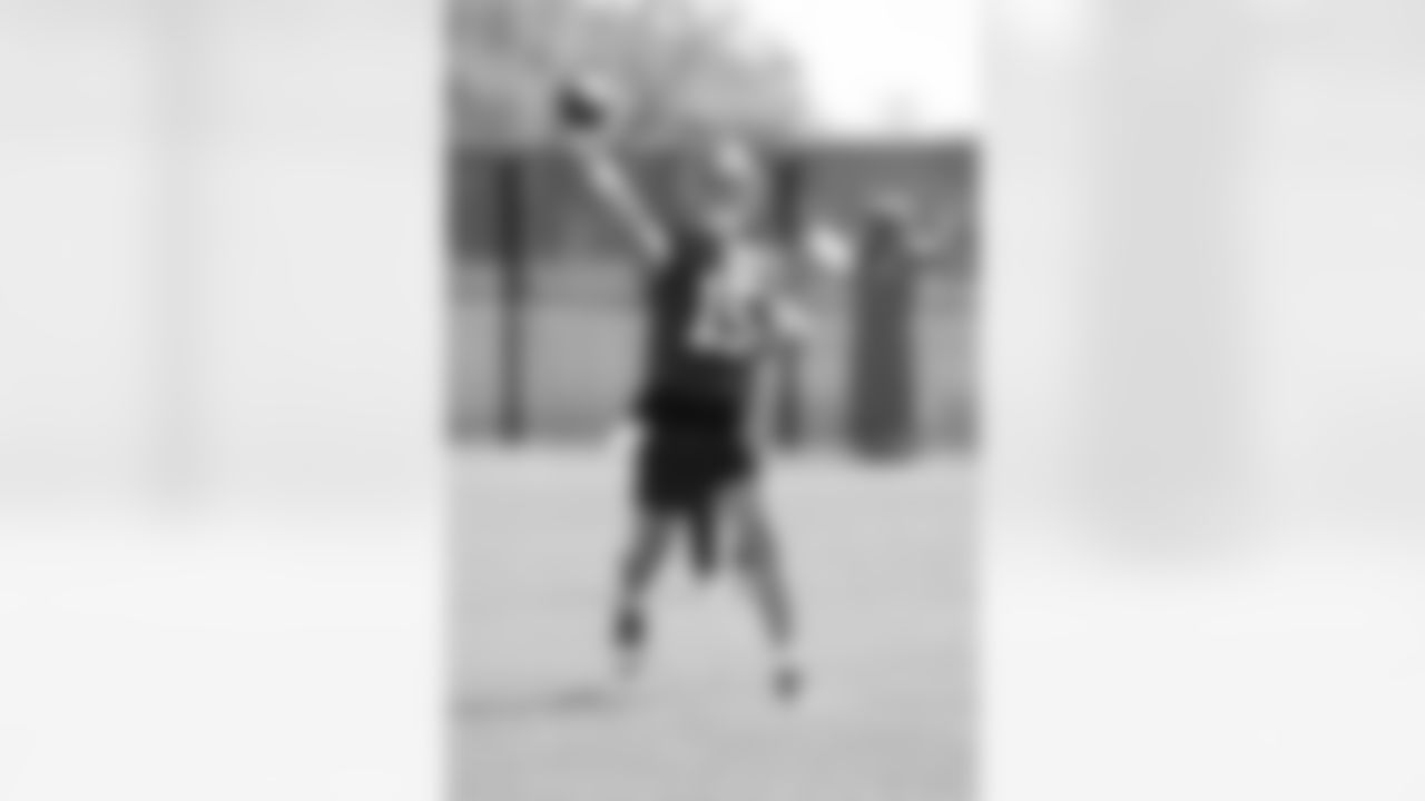 QB Tommy DeVito (15)
