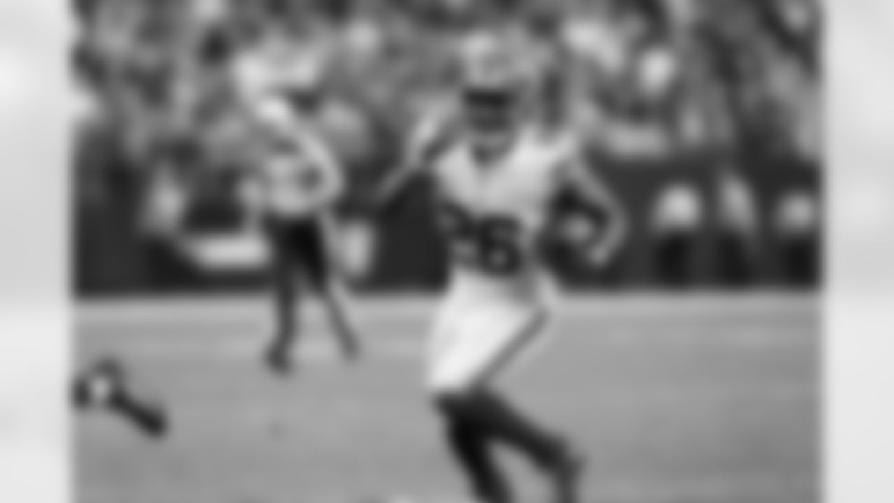 RB Devin Singletary (26)