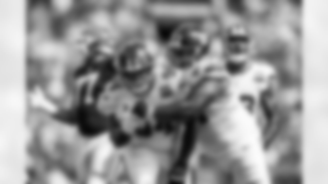 DL Elijah Chatman