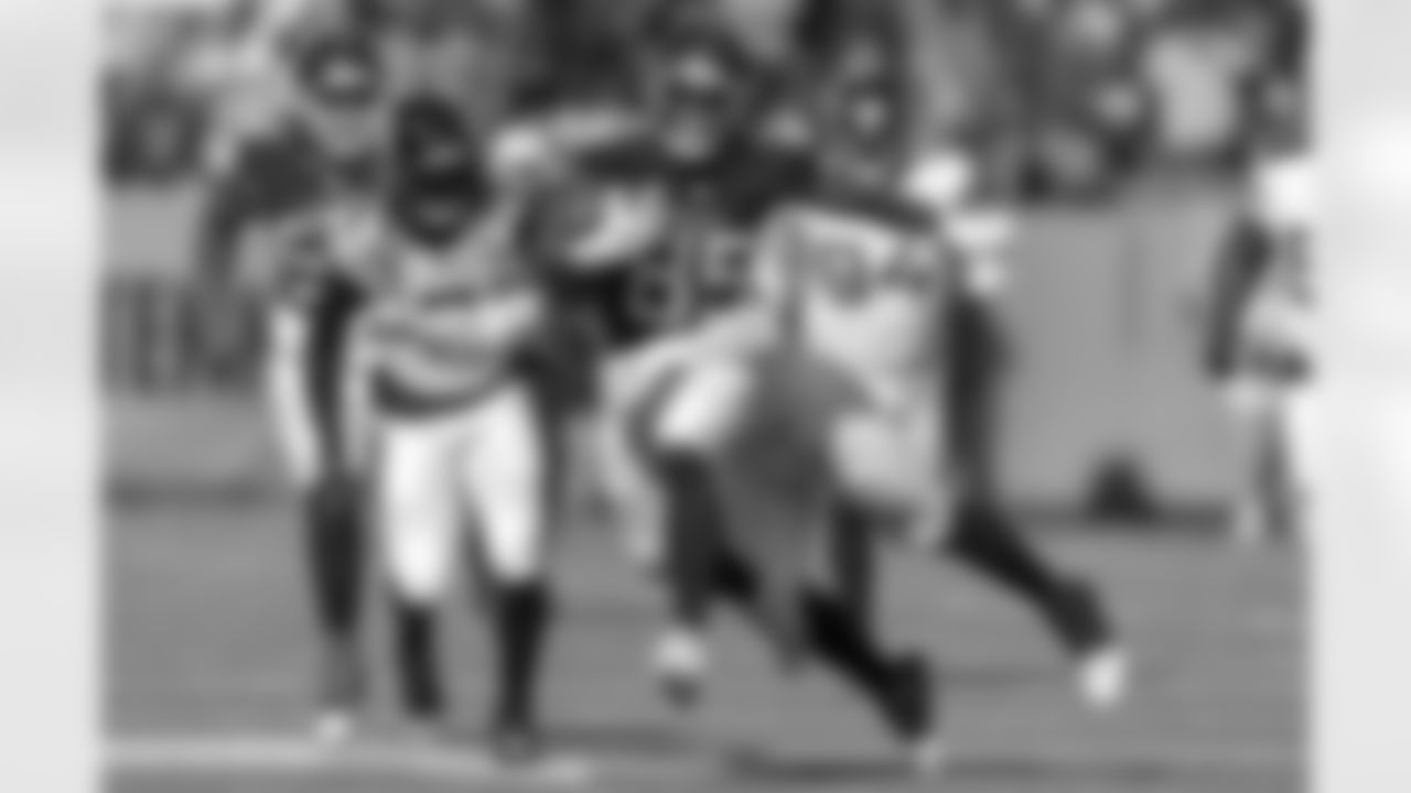 No. 33 Chigoziem Okonkwo, TE