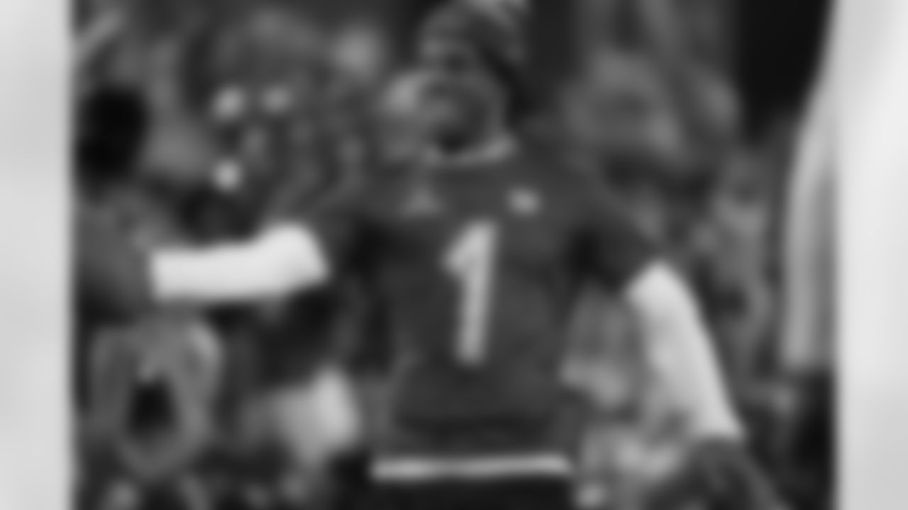 NFC wide receiver Malik Nabers (1) of the New York Giants competes in Relay Race during the Skills Competition, Thursday, Jan. 30, 2025, in Orlando, Fla. (Perry Knotts via AP)