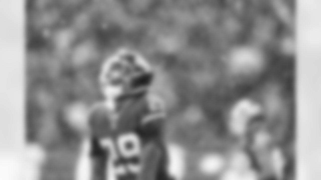 RB Tyrone Tracy Jr. (29)