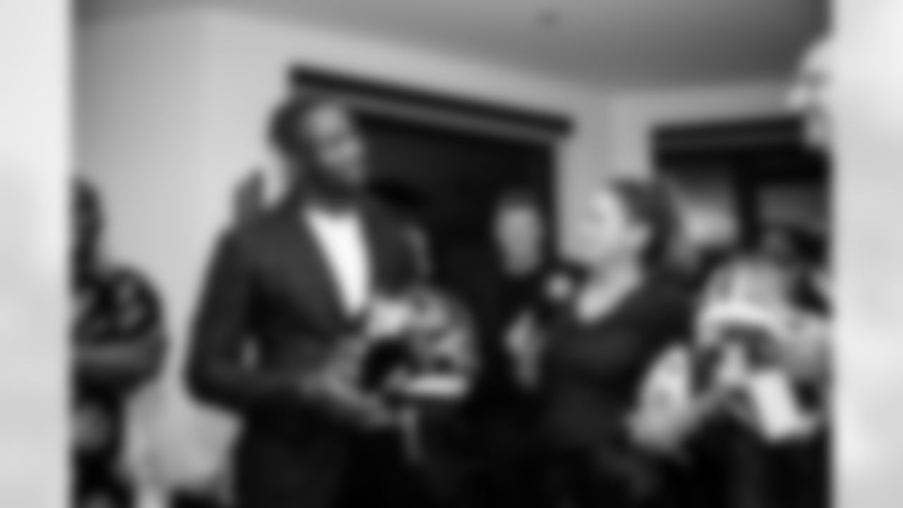 ILB Bobby Okereke (58)