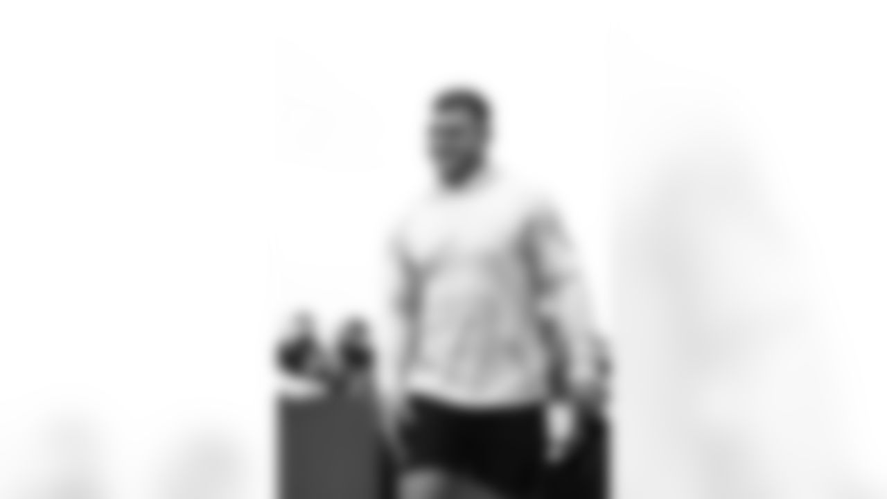 ILB Micah McFadden (41)