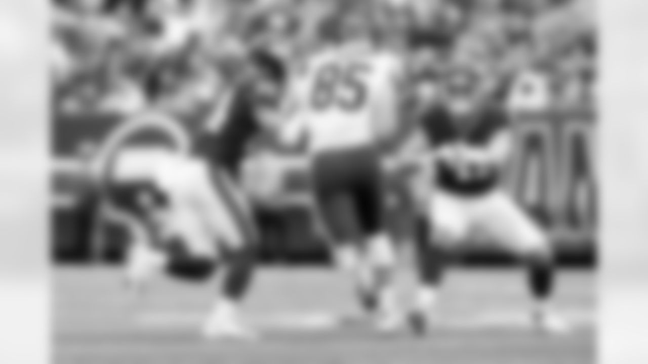 Dane Belton (24), Micah McFadden (41)