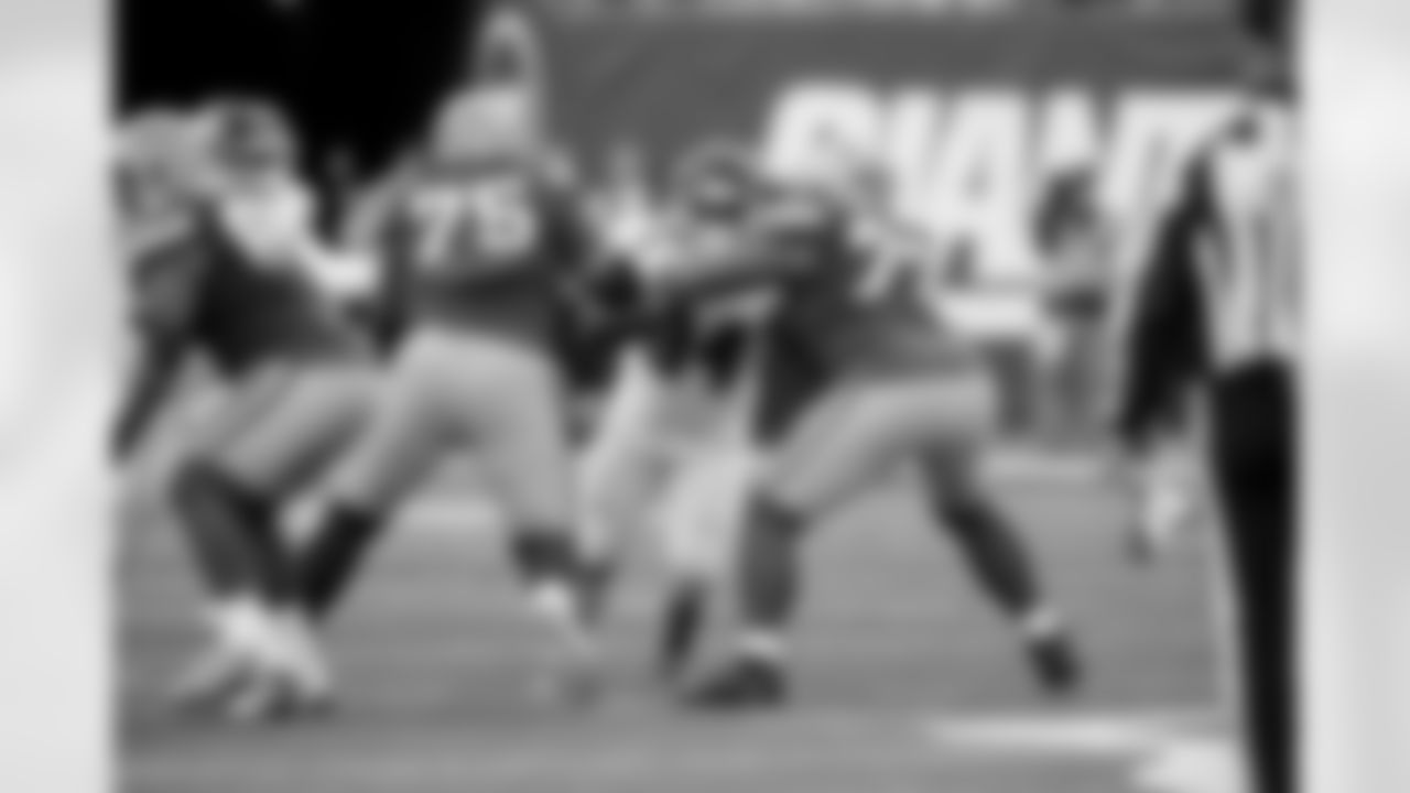 DT Elijah Chatman (94)