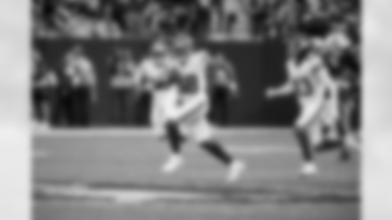 ILB Bobby Okereke (58)