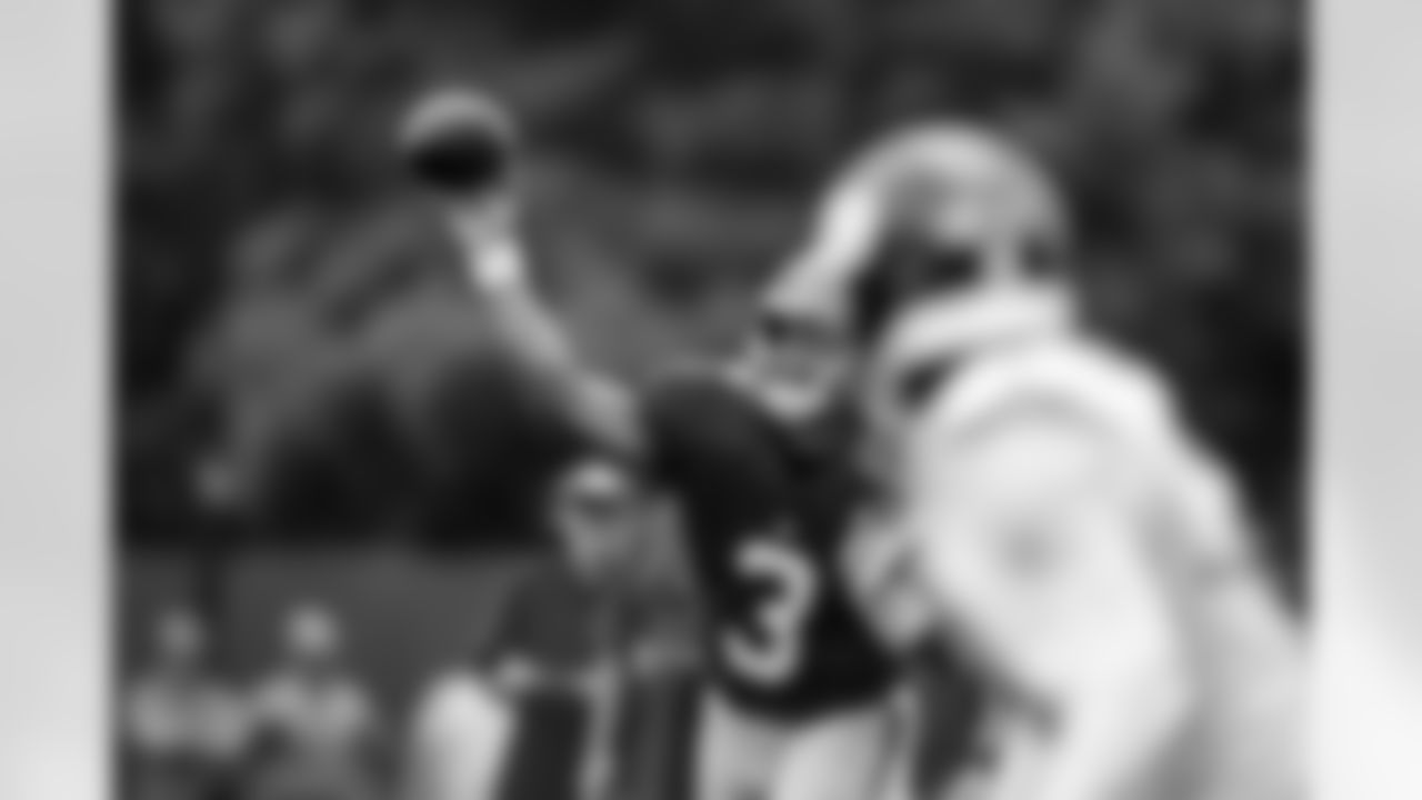 QB Russell Wilson (3)