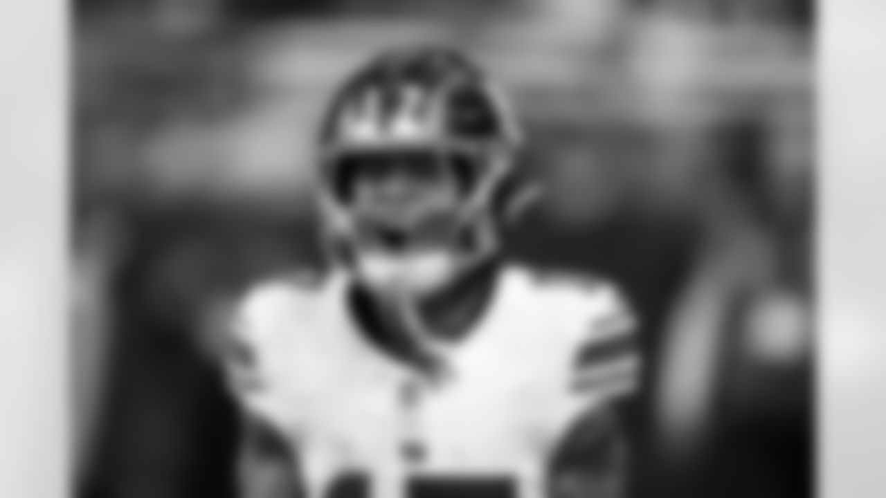 WR Wan'Dale Robinson (17)