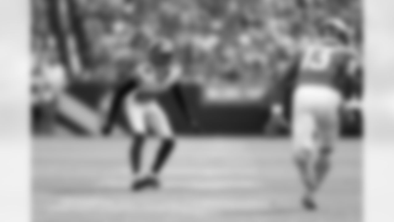 CB Cor'Dale Flott (28)