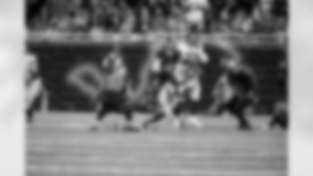 RB Tyrone Tracy Jr. (29)