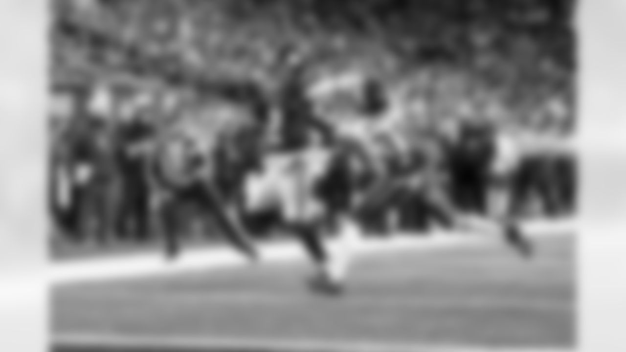 QB Tyrod Taylor (2)