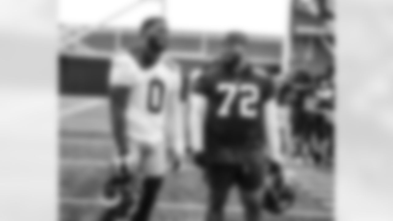 OLB Brian Burns (0),T Jermaine Eluemunor (72)