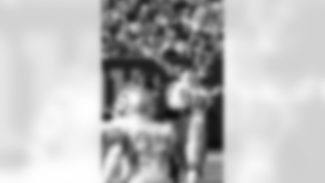 New York Giants quarterback Eli Manning (10) throws a pass during the first quarter of an NFL football game between the Detroit Lions and the New York Giants at New Meadowlands Stadium Sunday, Oct. 17, 2010, in East Rutherford, N.J. (AP Photo/Seth Wenig)