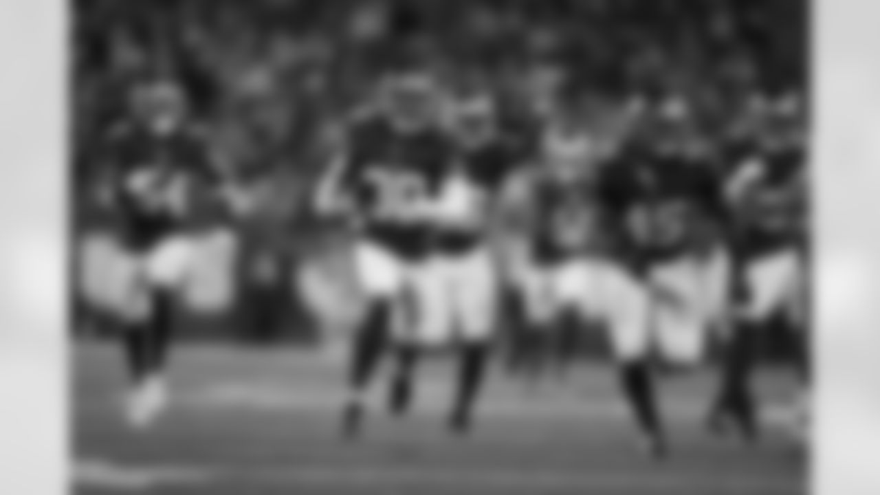 NYG07228