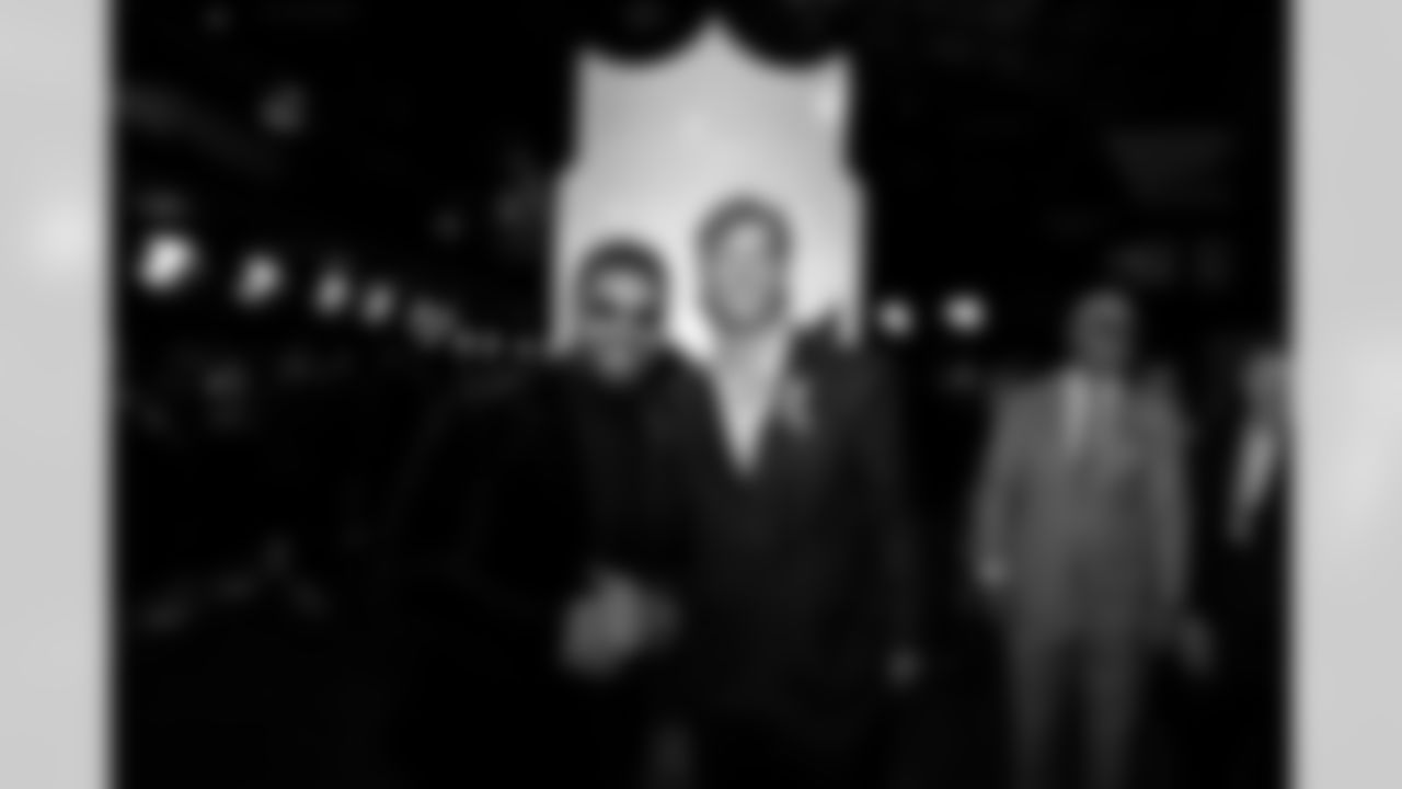 26_0205_NFLHONORS022