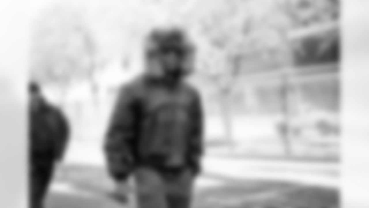 RB Tyrone Tracy Jr. (29)