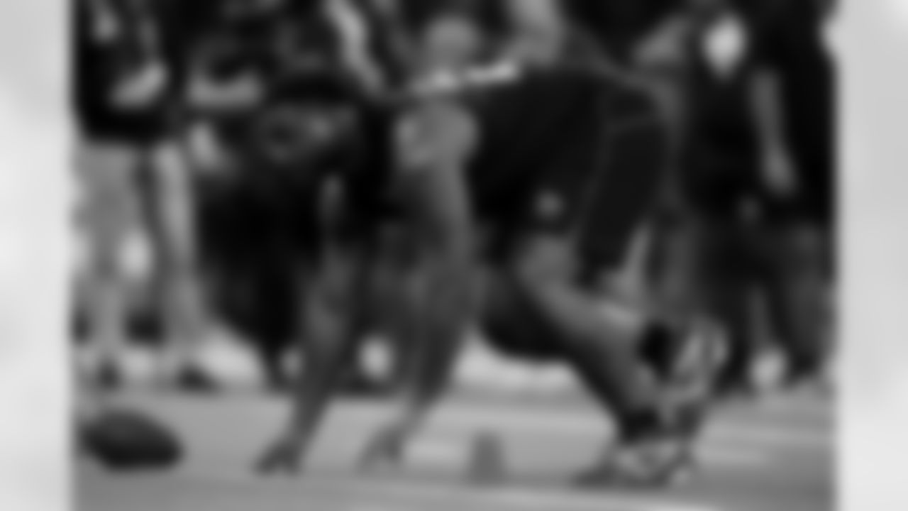 Oklahoma defensive lineman Damonic Williams (28) participates in a drill during the 2026 NFL Scouting Combine on Thursday, February 26, 2026 in Indianapolis, Indiana. (Cooper Neill/NFL)