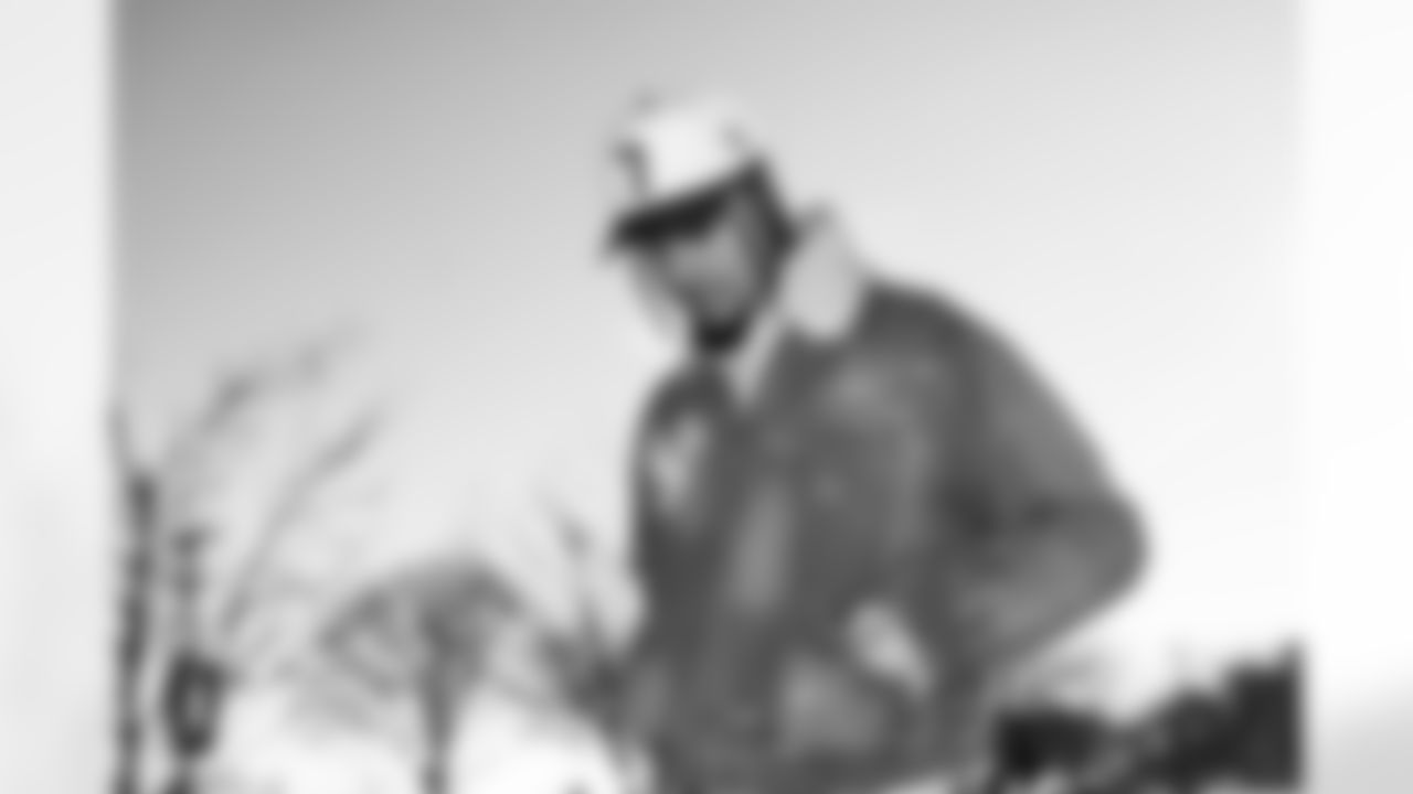 WR Isaiah Hodgins (89)