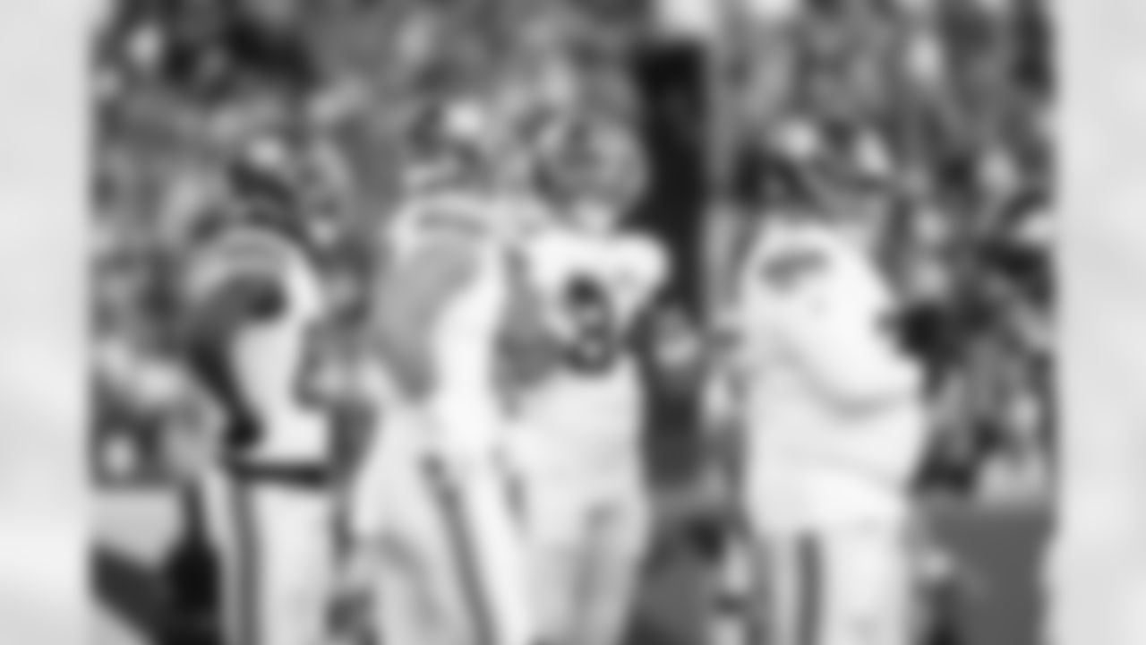 TE Theo Johnson (84)
