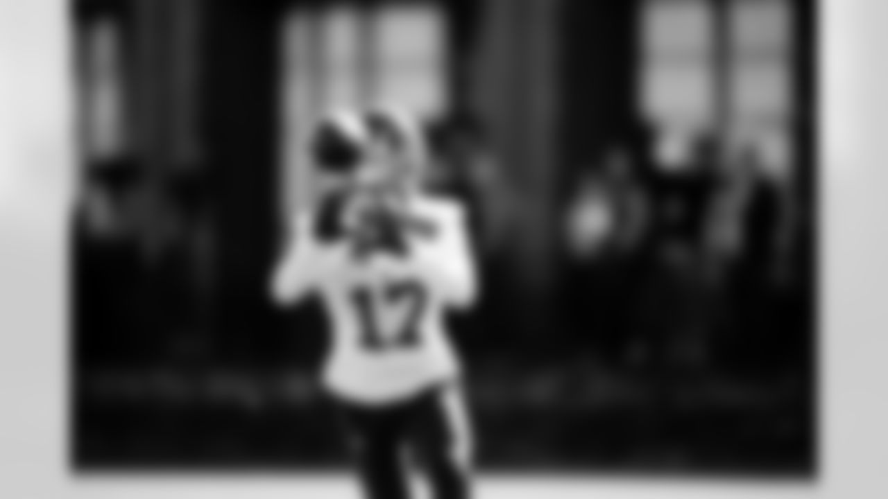 WR Wan'Dale Robinson (17)
