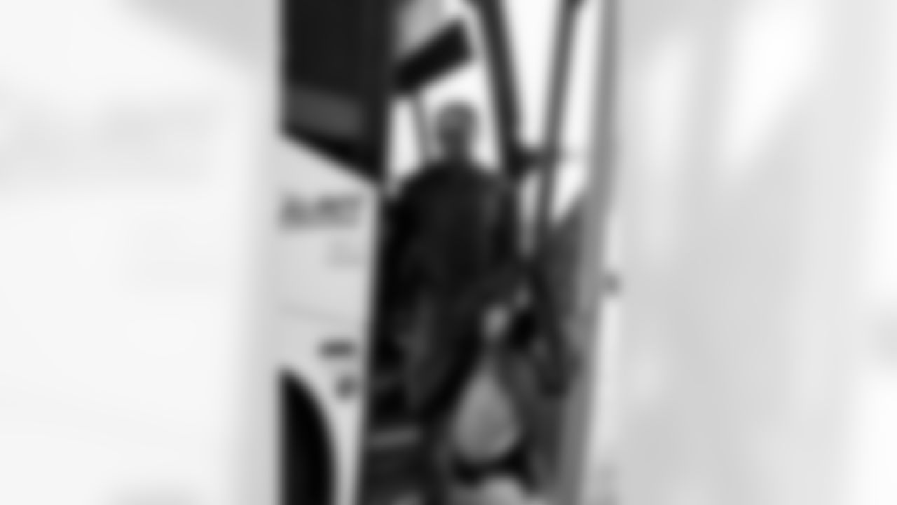 ILB Bobby Okereke (58)