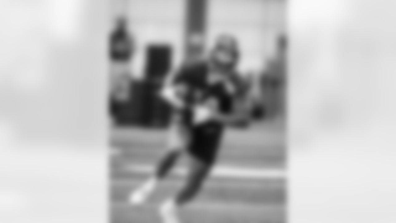 TE Theo Johnson (84)