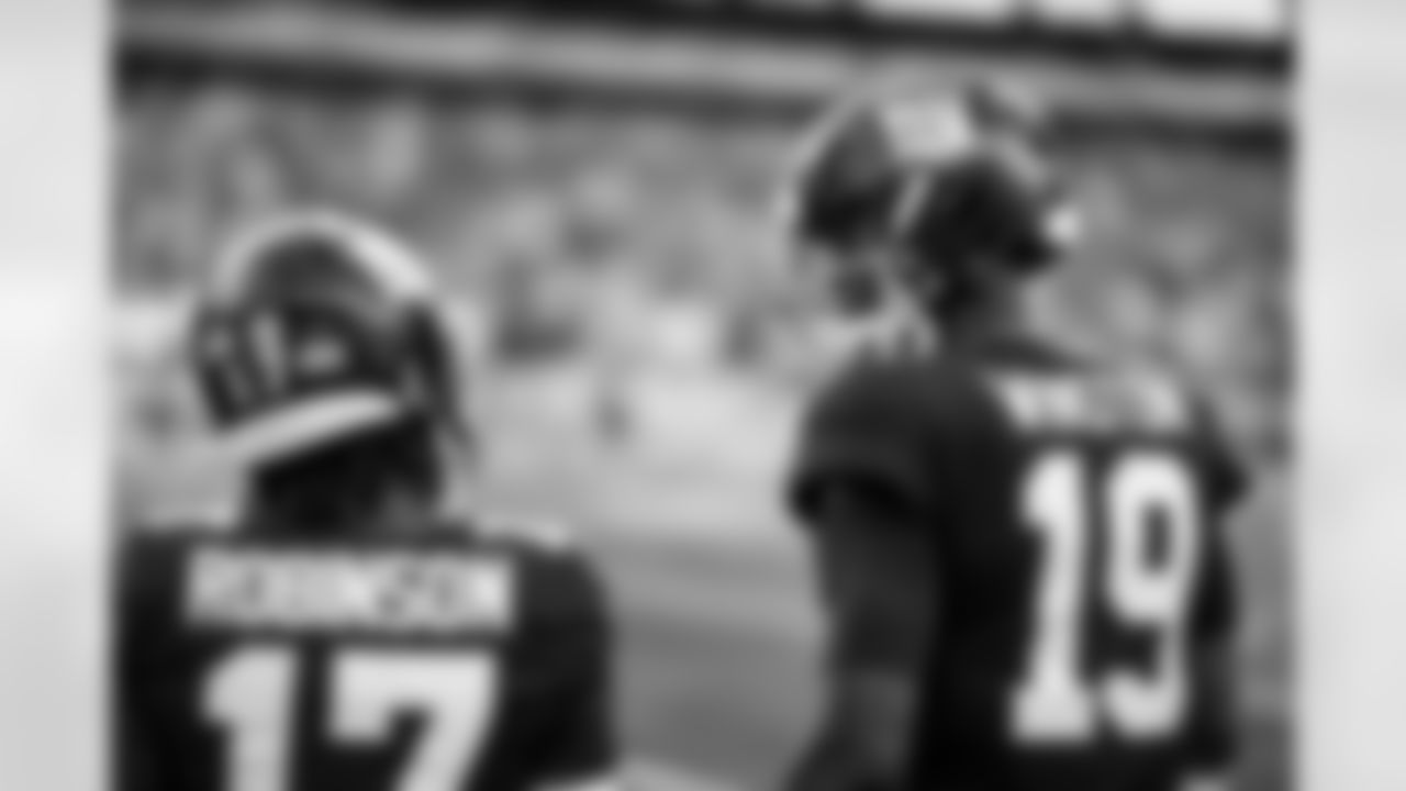 QB Jameis Winston (19), WR Wan'Dale Robinson (17)