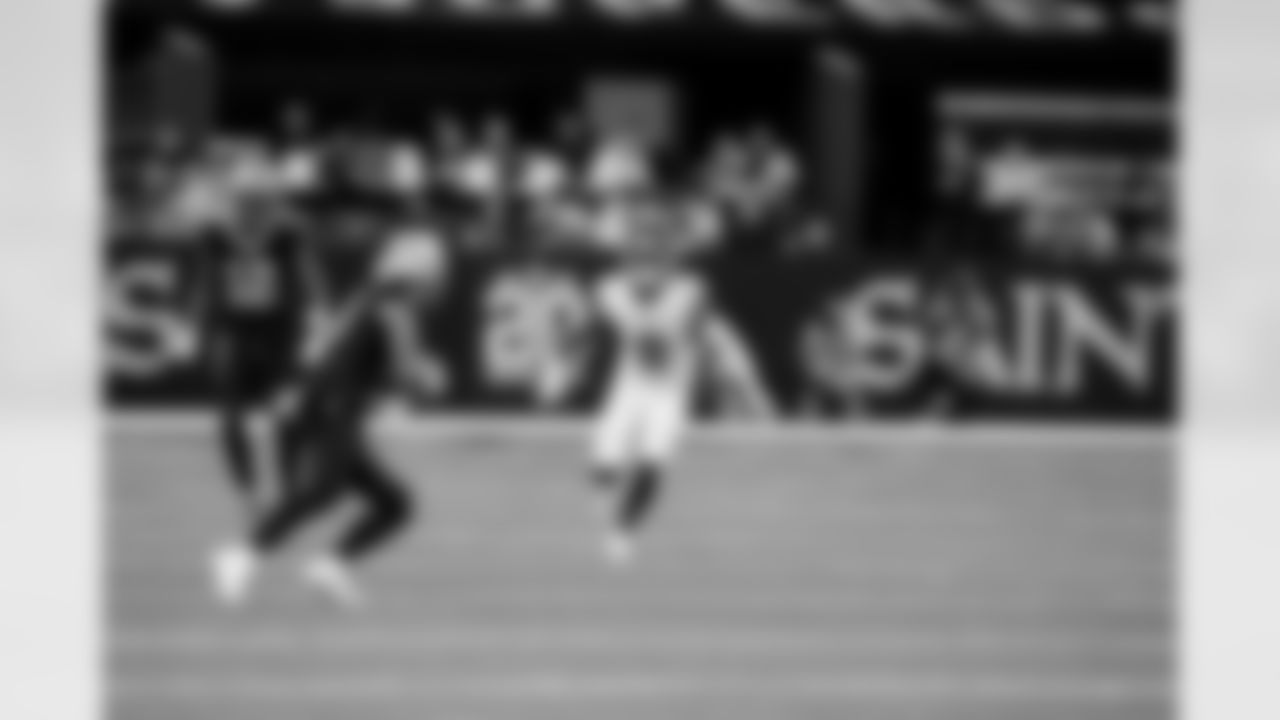 S Jevón Holland (8) WR Beaux Collins (8) watches the ball during an NFL football game against the New Orleans Saints on Sunday, October 5, 2025 at Caesars Superdome in New Orleans. (Evan Pinkus/NEW YORK GIANTS)
