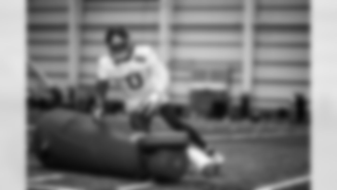 OLB Brian Burns (0)